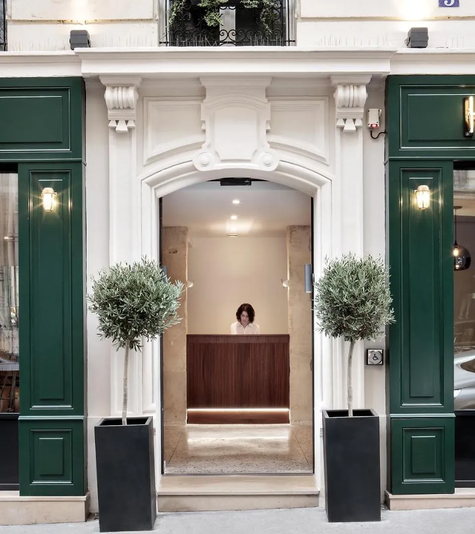 New Le Voltaire Hotel