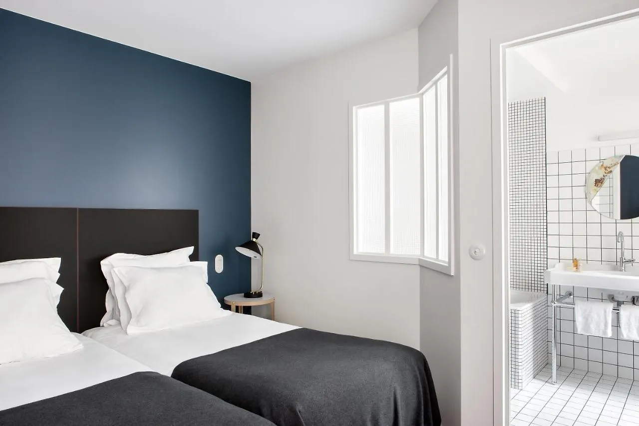 New Le Voltaire Hotel 4*